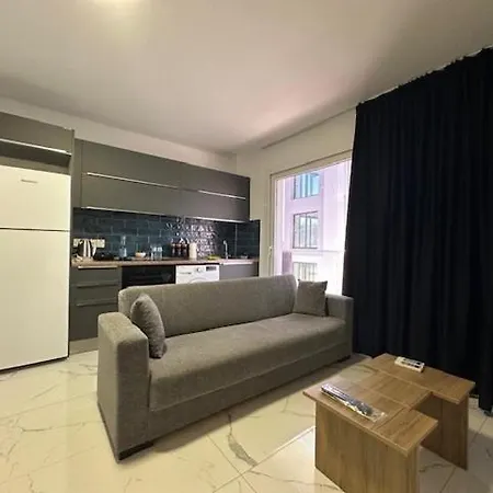 Mckenzie 18, 1-bedroom Spacious, Close To The By Myguest Cyprus Апартаменты